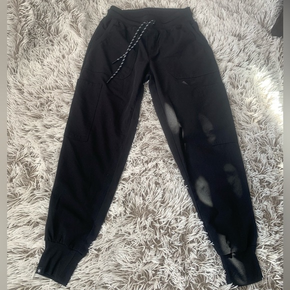 Beyond Scrubs Set - Picture 2 of 5